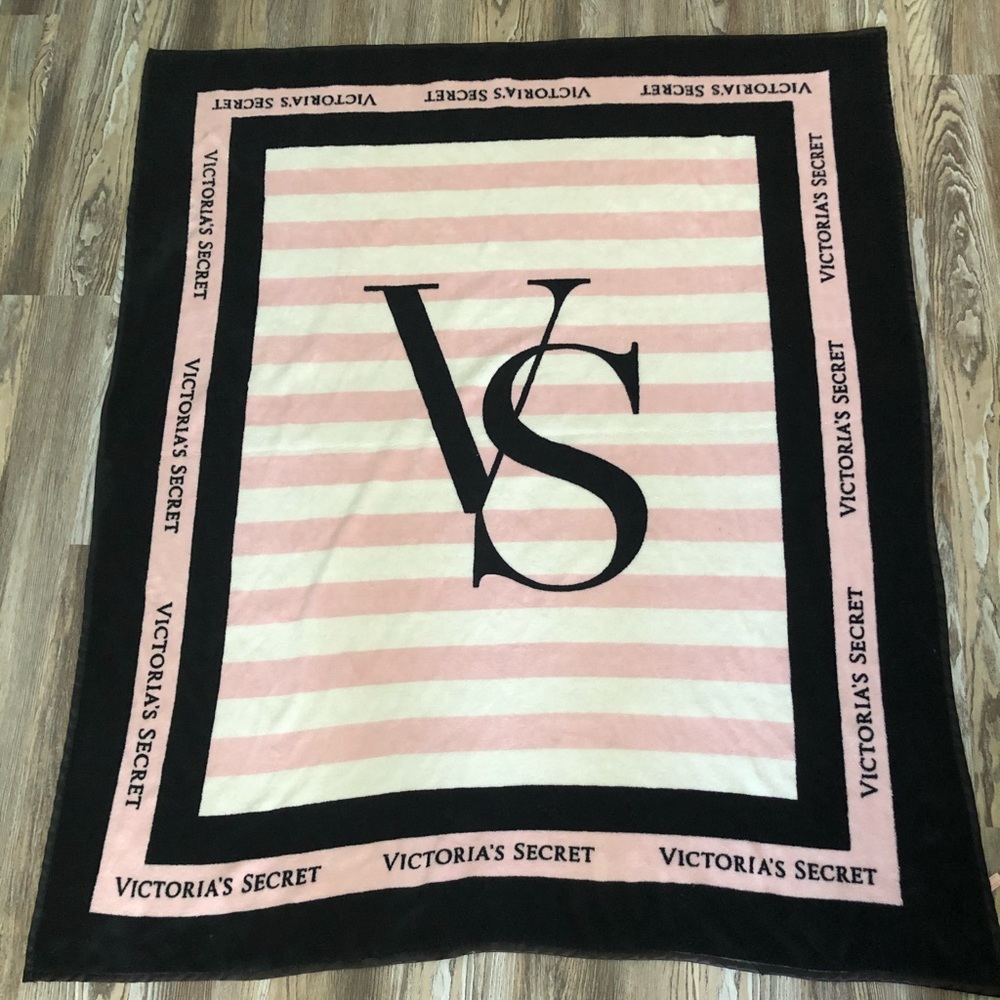 Victoria Secret fleece blanket